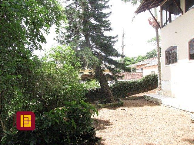 Casa com 160m², 5 quartos (sendo 1 suíte), 2 garagens, no bairro Saco dos Limões em Florianópolis