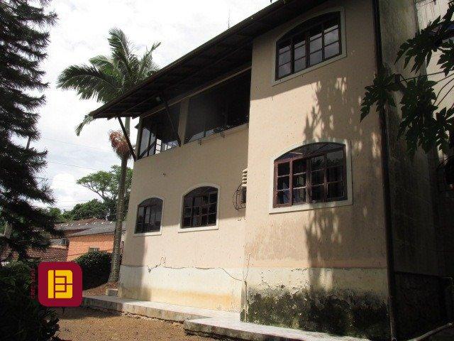 Casa com 160m², 5 quartos (sendo 1 suíte), 2 garagens, no bairro Saco dos Limões em Florianópolis