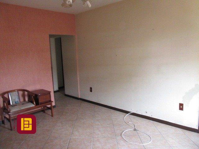 Casa com 160m², 5 quartos (sendo 1 suíte), 2 garagens, no bairro Saco dos Limões em Florianópolis