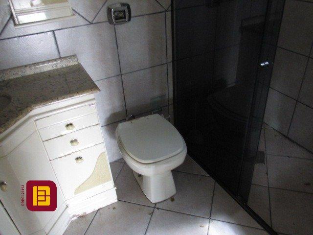 Casa com 160m², 5 quartos (sendo 1 suíte), 2 garagens, no bairro Saco dos Limões em Florianópolis