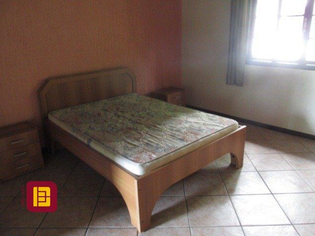 Casa com 160m², 5 quartos (sendo 1 suíte), 2 garagens, no bairro Saco dos Limões em Florianópolis