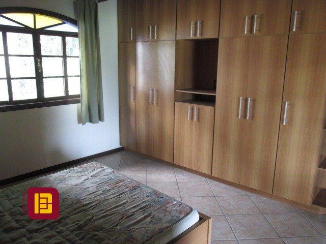 Casa com 160m², 5 quartos (sendo 1 suíte), 2 garagens, no bairro Saco dos Limões em Florianópolis