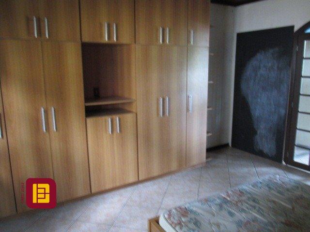 Casa com 160m², 5 quartos (sendo 1 suíte), 2 garagens, no bairro Saco dos Limões em Florianópolis
