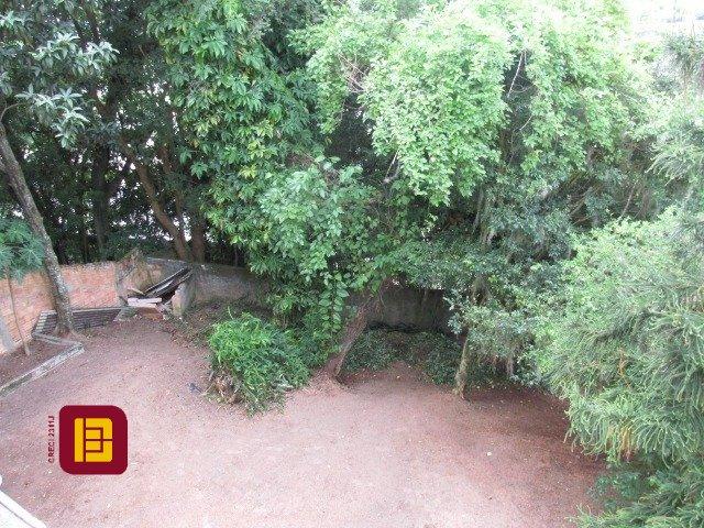 Casa com 160m², 5 quartos (sendo 1 suíte), 2 garagens, no bairro Saco dos Limões em Florianópolis