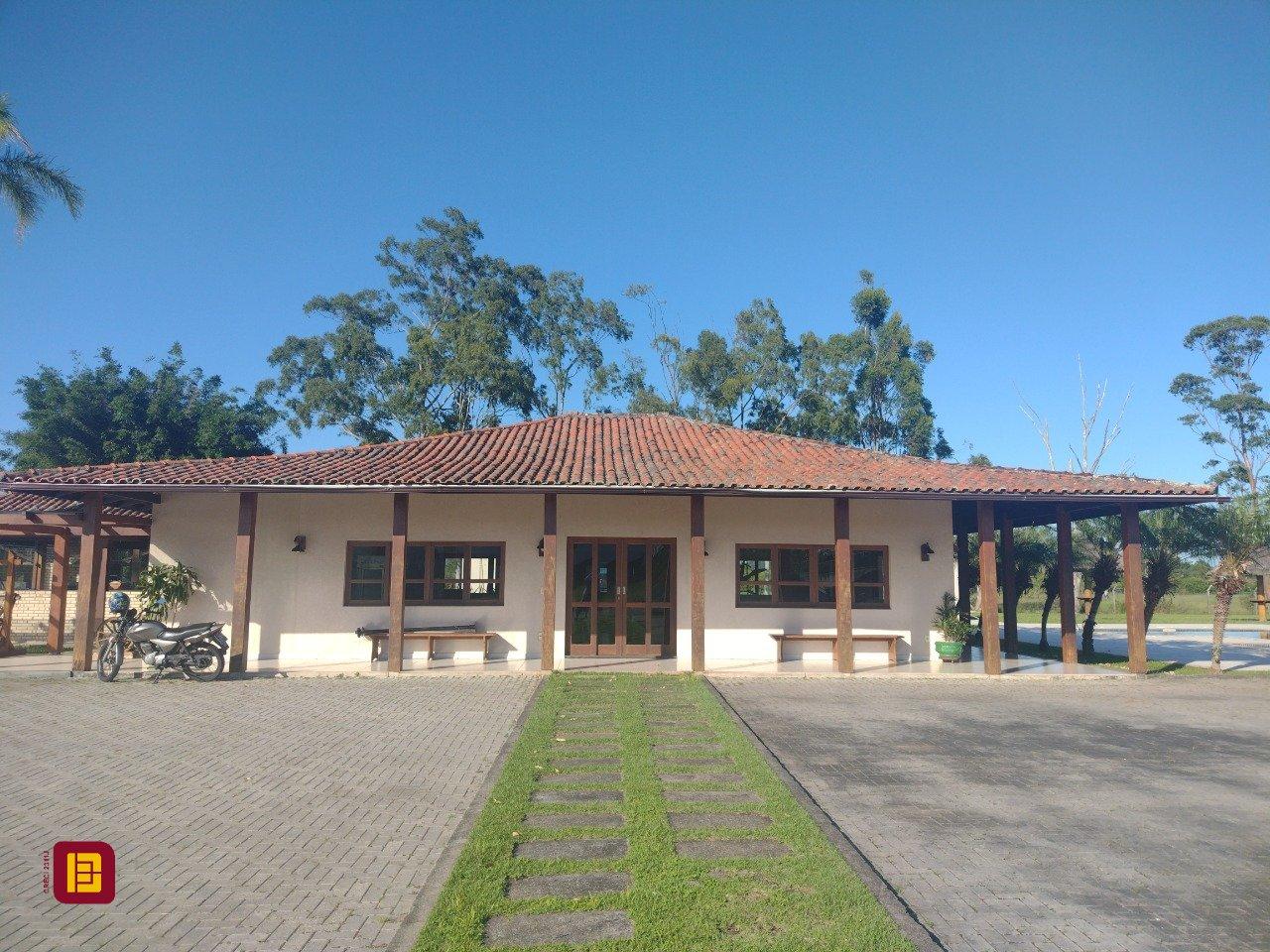 Terreno com 35000m², no bairro Ratones em Florianópolis