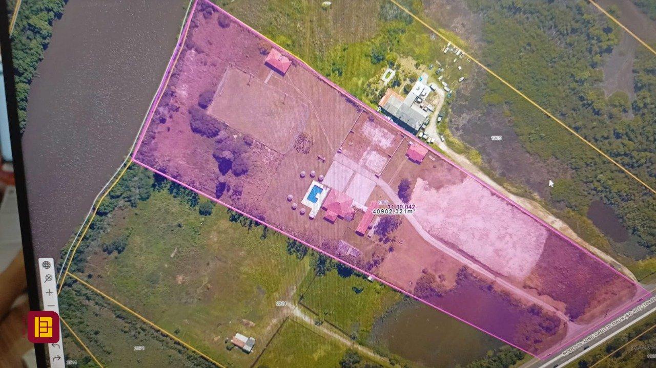 Terreno com 35000m², no bairro Ratones em Florianópolis
