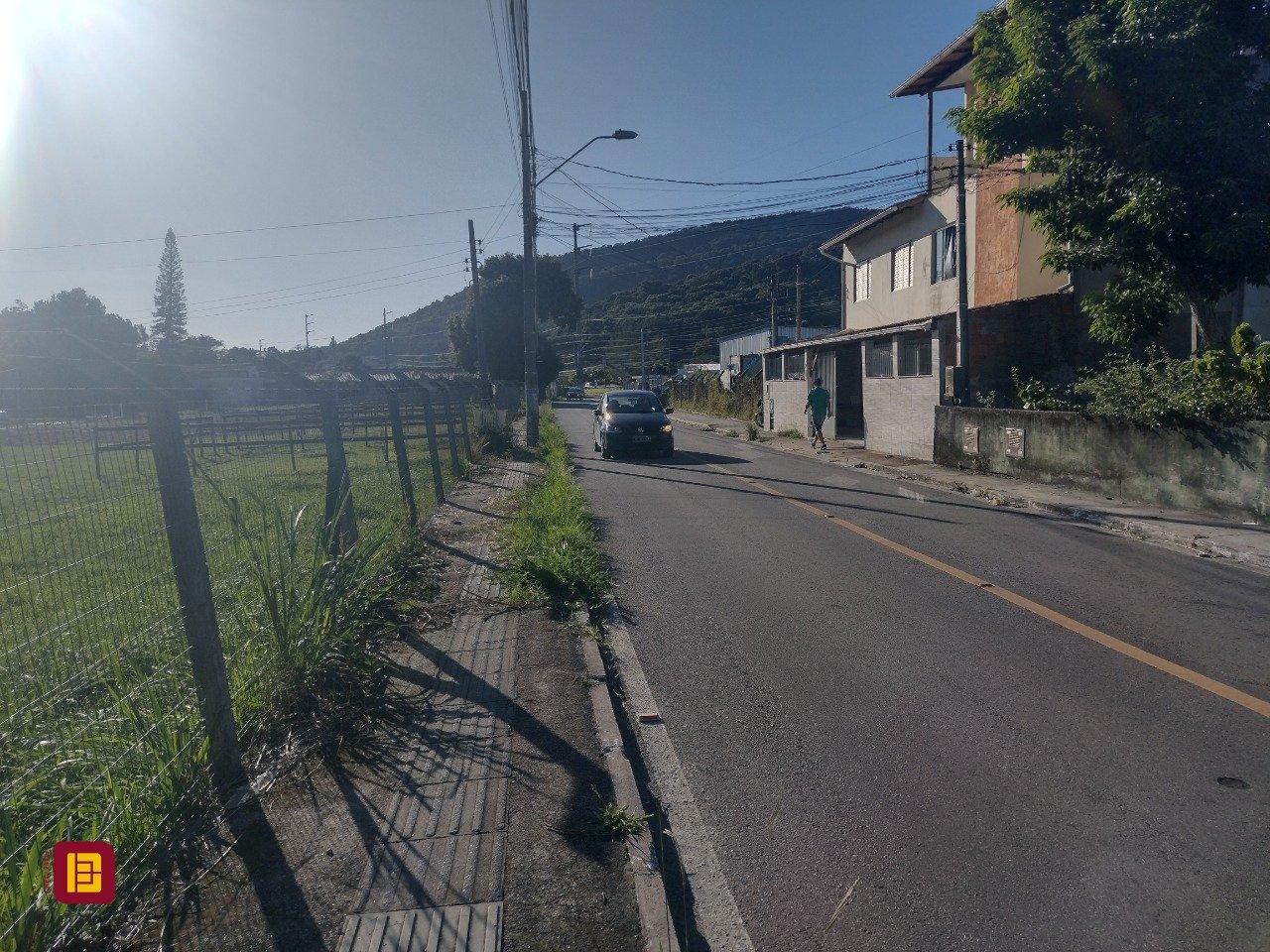 Terreno com 240000m², no bairro Vargem Grande em Florianópolis