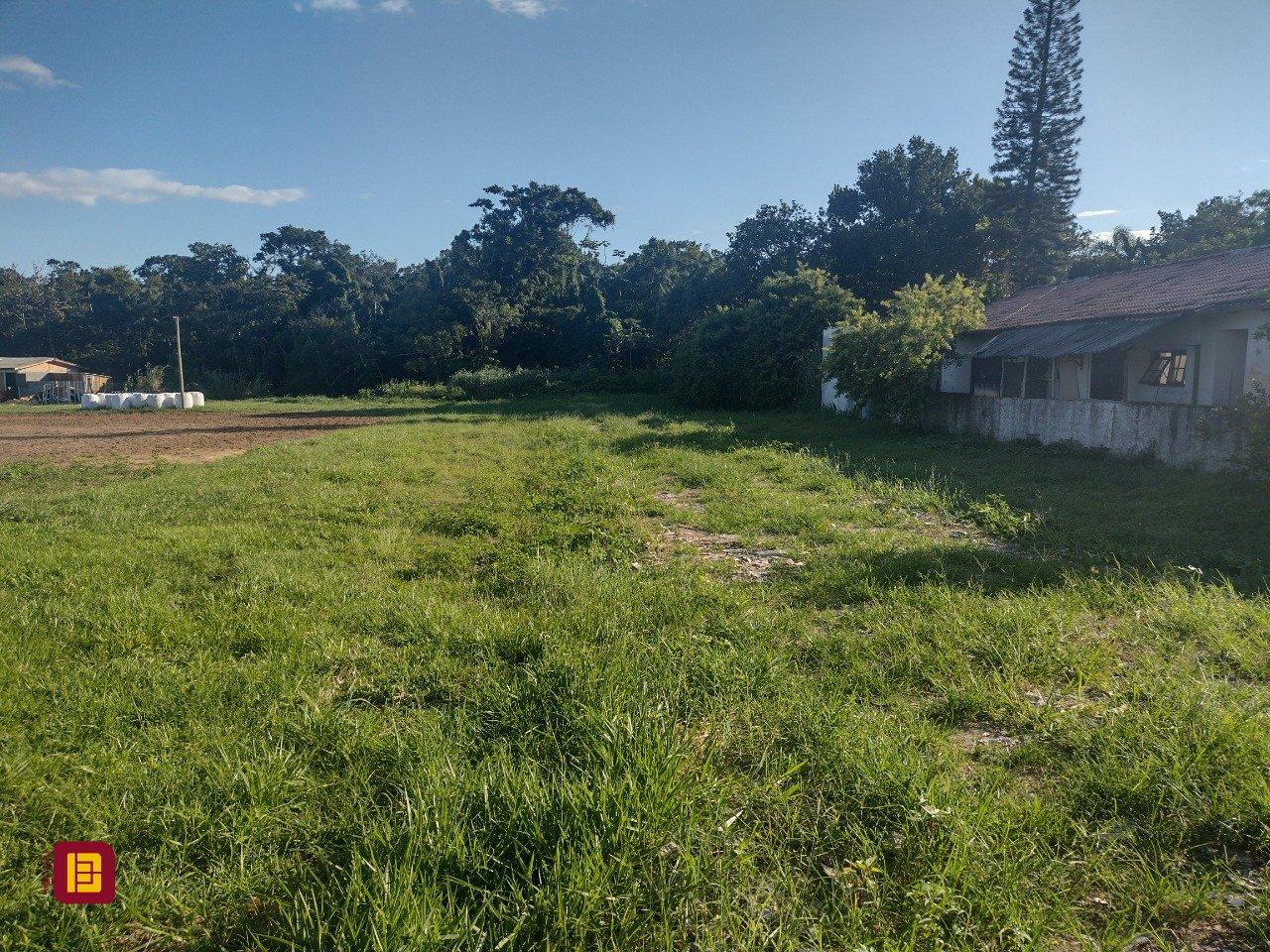 Terreno com 240000m², no bairro Vargem Grande em Florianópolis
