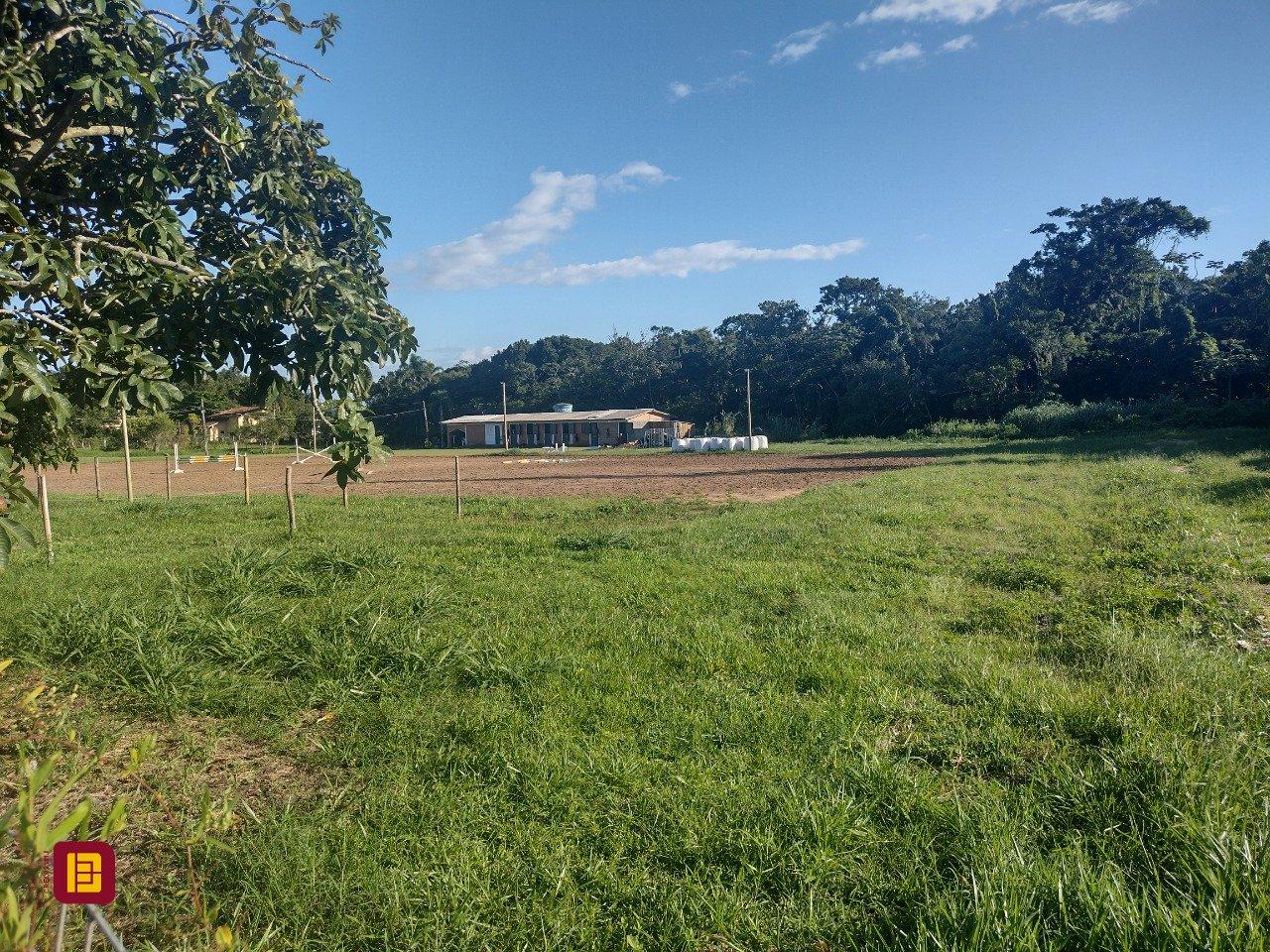 Terreno com 240000m², no bairro Vargem Grande em Florianópolis