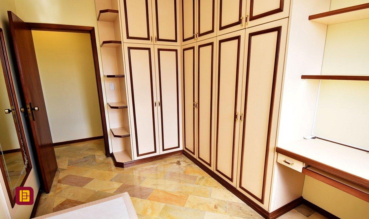 Apartamento com 143m², 5 quartos (sendo 1 suíte), 3 garagens, no bairro Balneário em Florianópolis