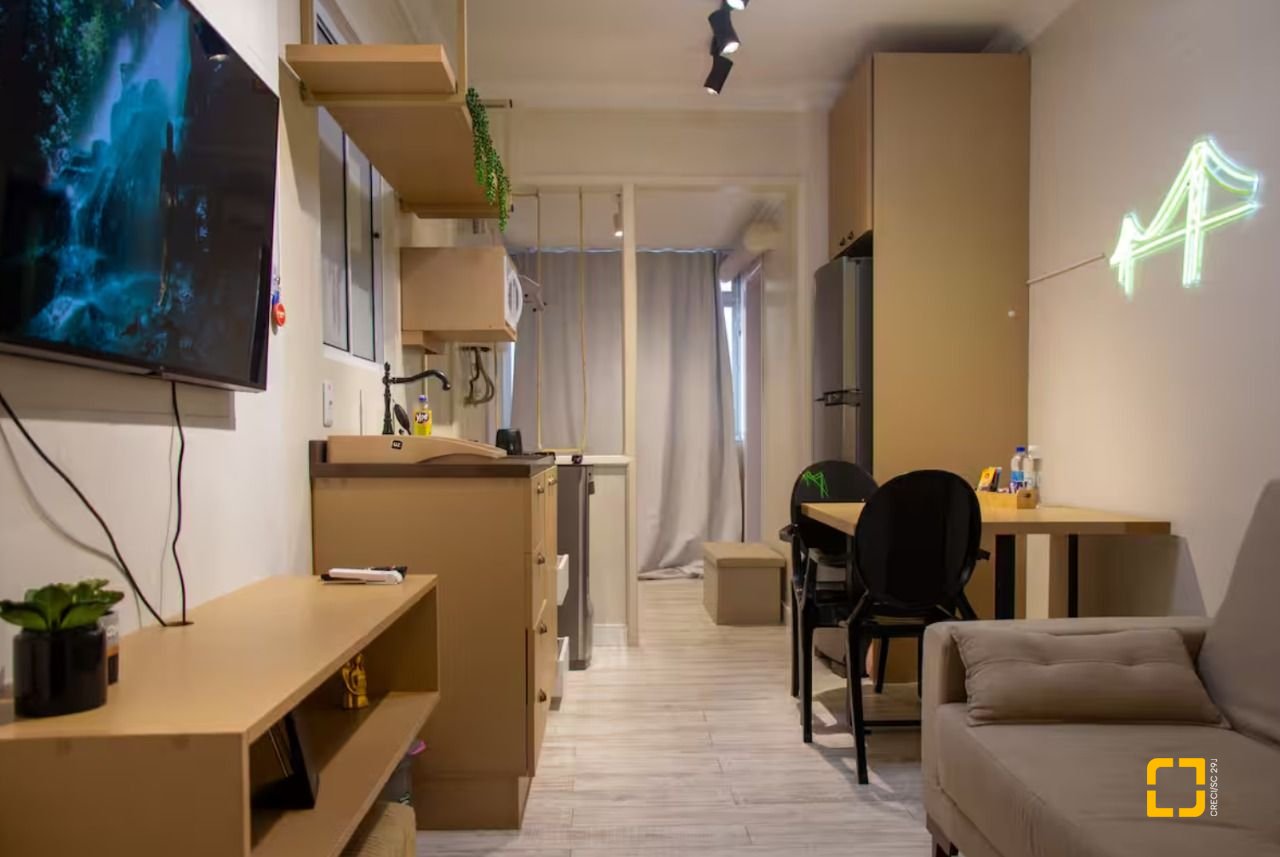 Apartamento com 99m², 3 quartos, no bairro Centro em Florianópolis