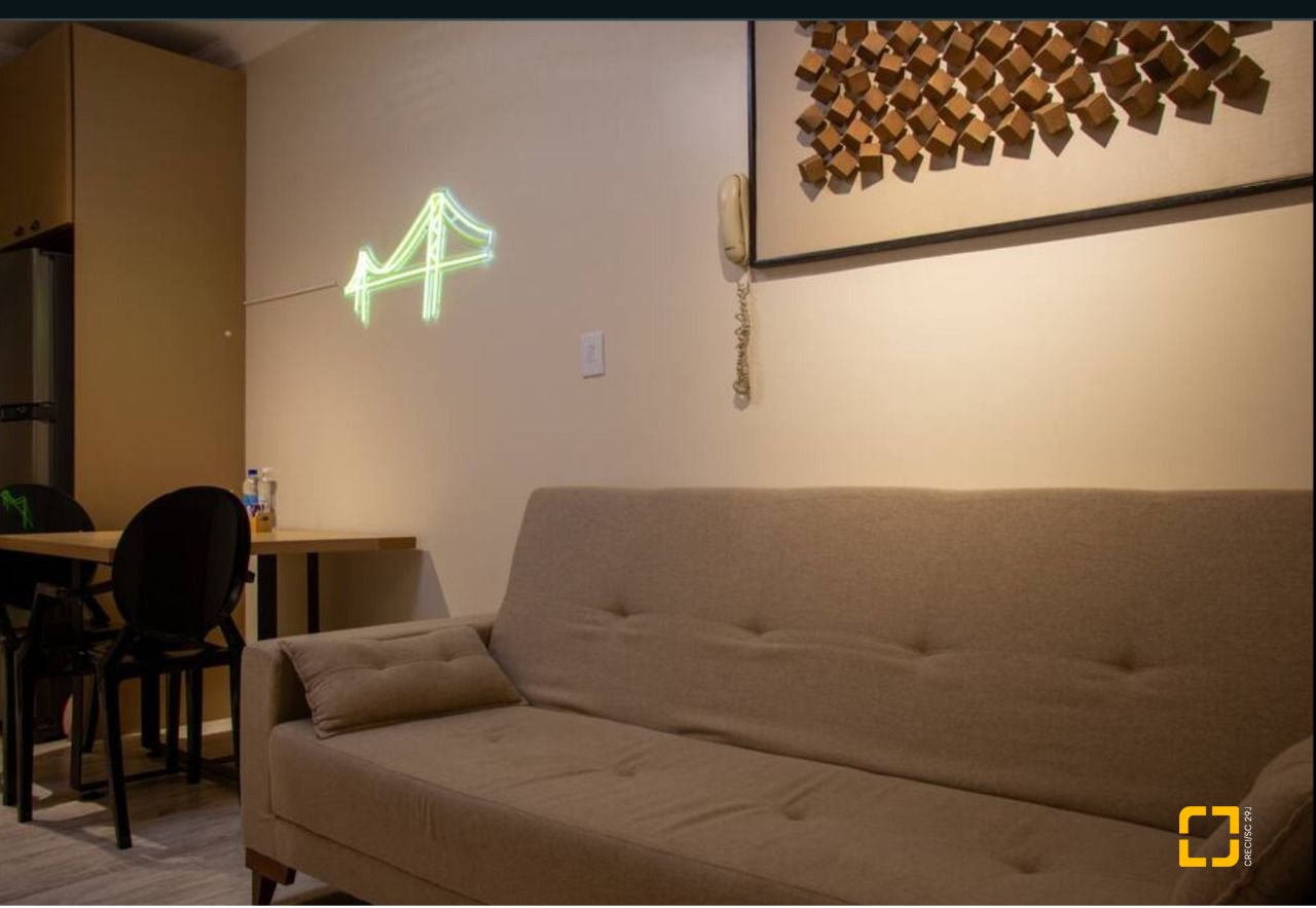 Apartamento com 99m², 3 quartos, no bairro Centro em Florianópolis