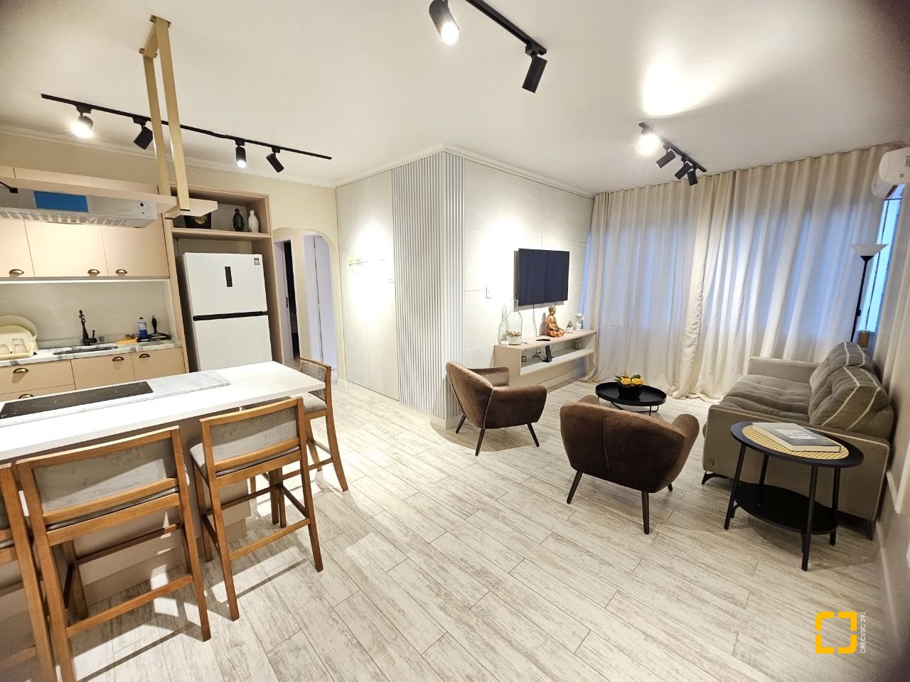 Apartamento com 99m², 3 quartos (sendo 1 suíte), no bairro Centro em Florianópolis