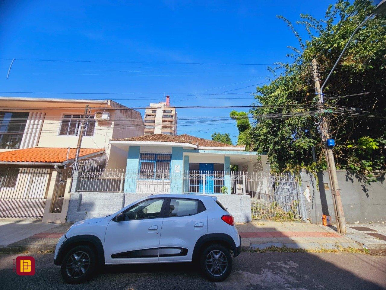 Casa com 270m², 2 quartos, no bairro Balneário em Florianópolis