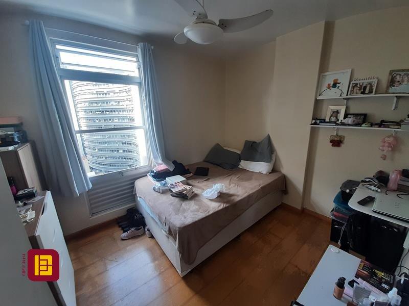 Apartamento com 54m², 2 quartos, no bairro Centro em Florianópolis