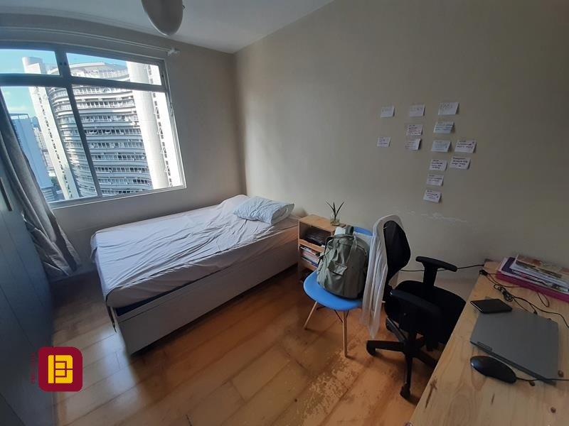 Apartamento com 54m², 2 quartos, no bairro Centro em Florianópolis