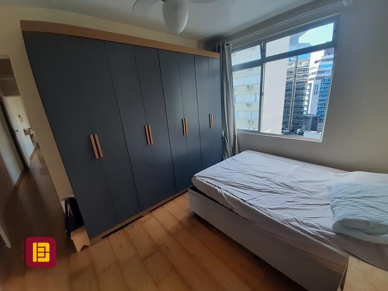 Apartamento com 54m², 2 quartos, no bairro Centro em Florianópolis