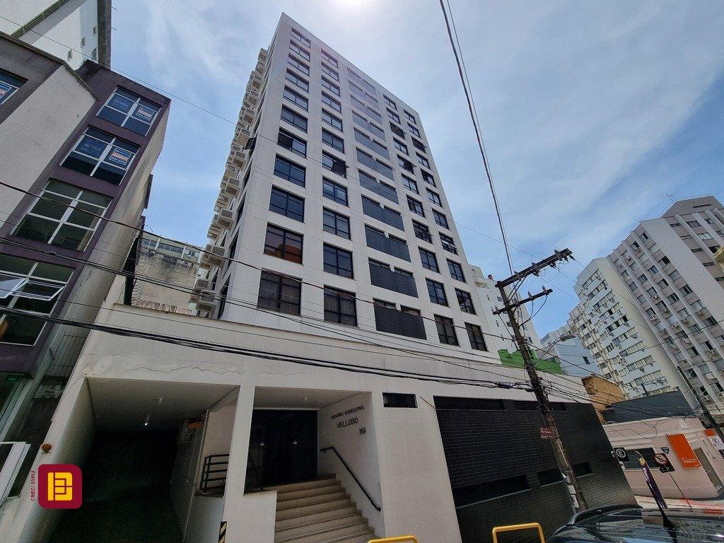 Sala com 32m², no bairro Centro em Florianópolis