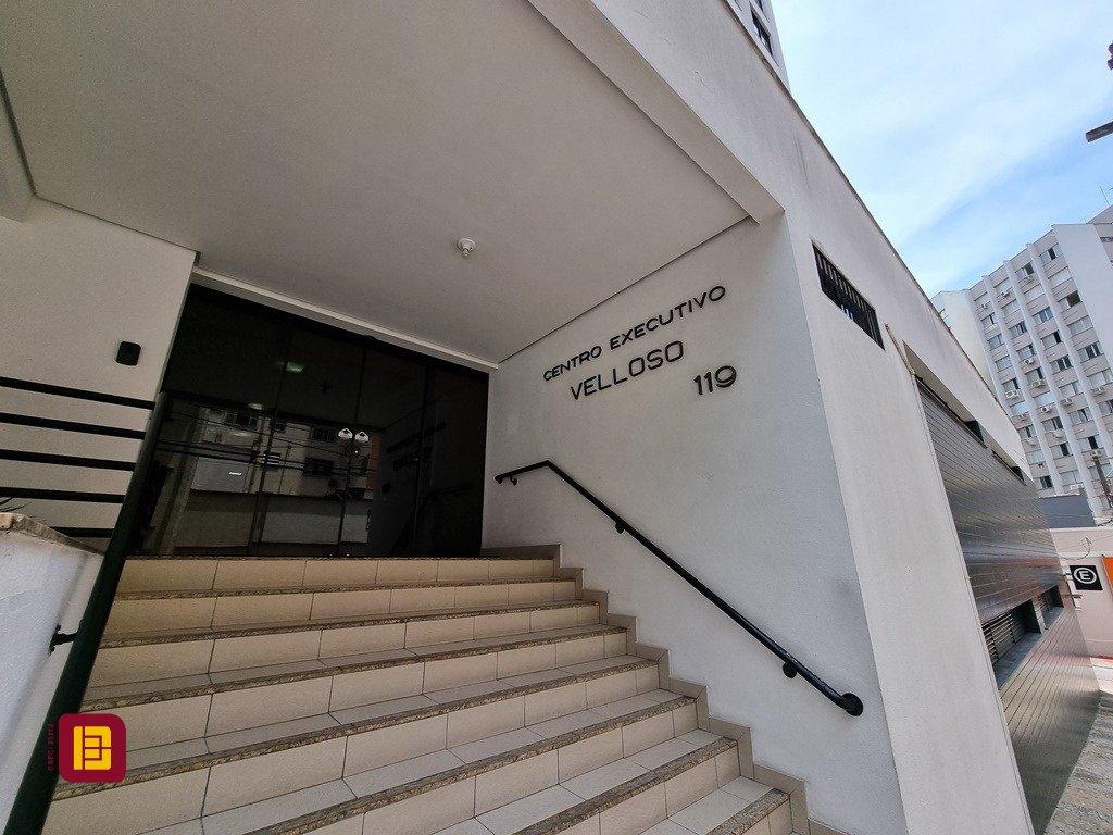 Sala com 32m², no bairro Centro em Florianópolis