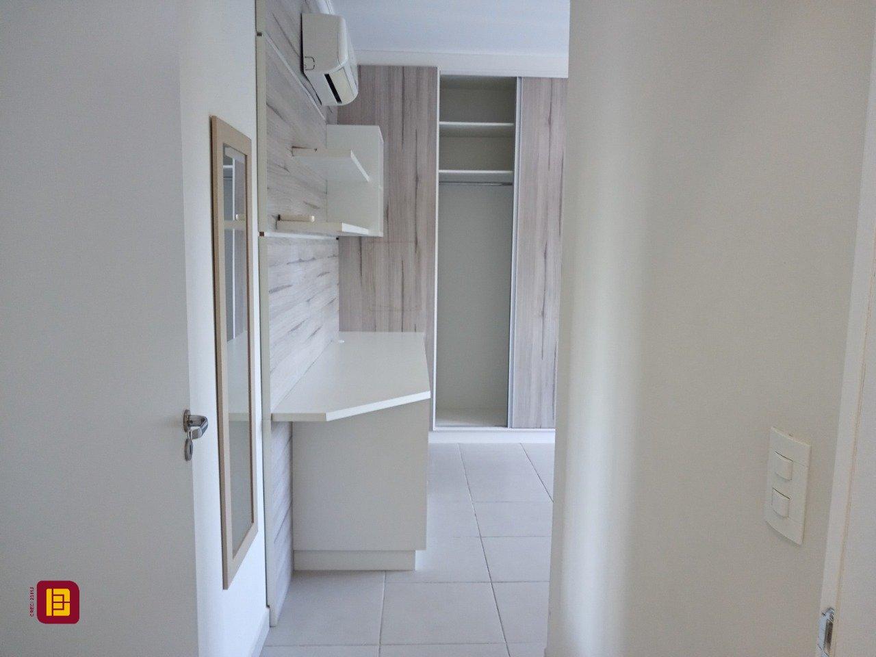 Cobertura com 205m², 4 quartos (sendo 1 suíte), 2 garagens, no bairro Ingleses em Florianópolis