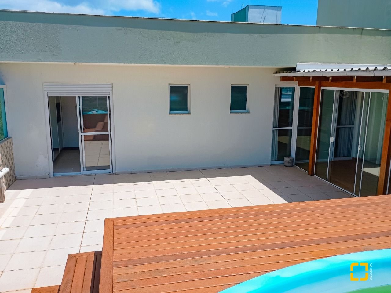 Cobertura com 205m², 4 quartos (sendo 1 suíte), 2 garagens, no bairro Ingleses em Florianópolis