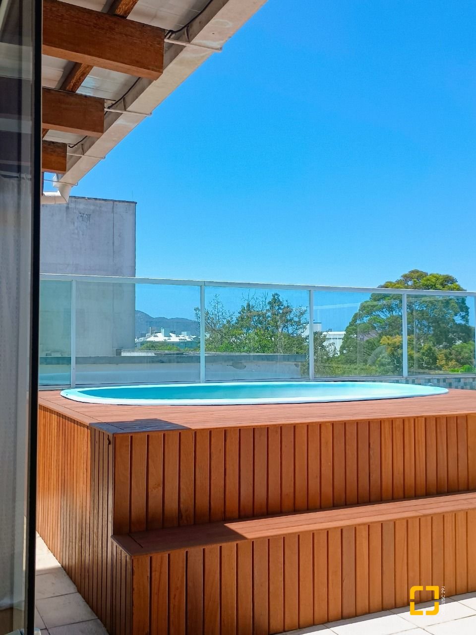 Cobertura com 205m², 4 quartos (sendo 1 suíte), 2 garagens, no bairro Ingleses em Florianópolis