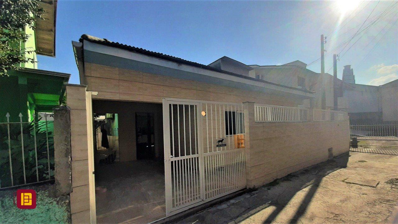 Casa com 68m², 3 quartos, 1 garagem, no bairro Ponte do Imaruim em Palhoça