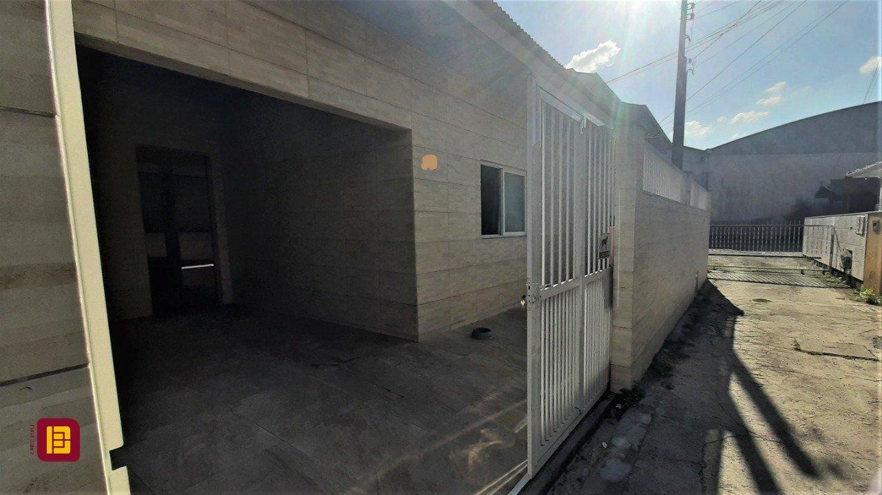 Casa com 68m², 3 quartos, 1 garagem, no bairro Ponte do Imaruim em Palhoça