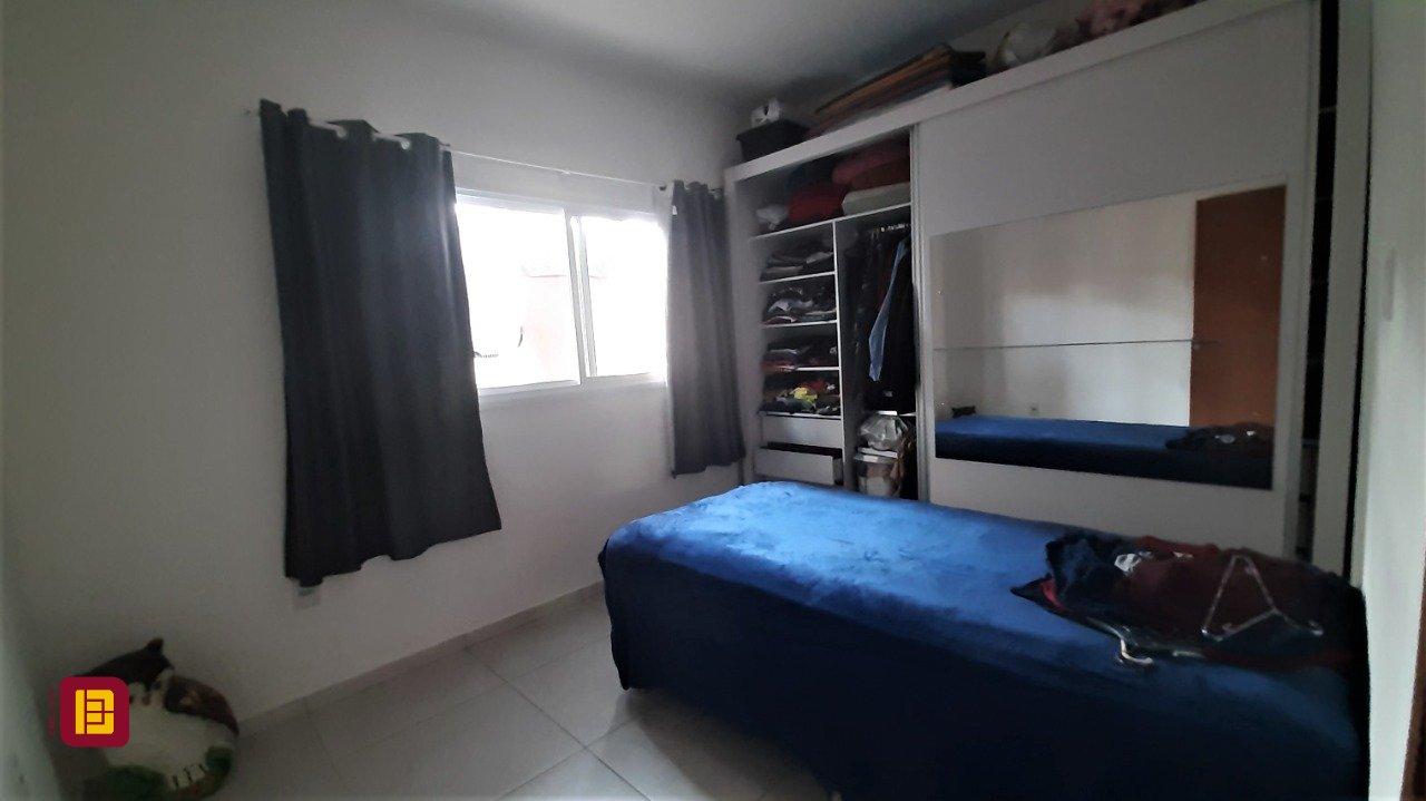 Casa com 68m², 3 quartos, 1 garagem, no bairro Ponte do Imaruim em Palhoça