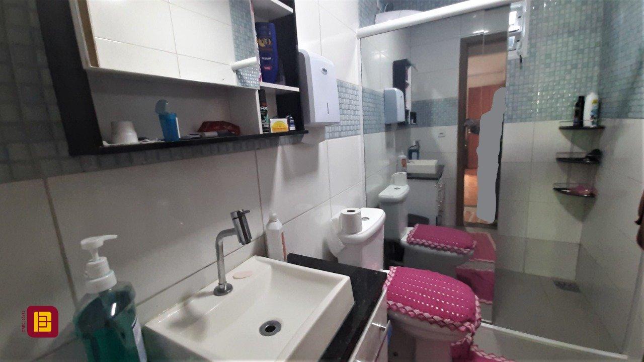 Casa com 68m², 3 quartos, 1 garagem, no bairro Ponte do Imaruim em Palhoça