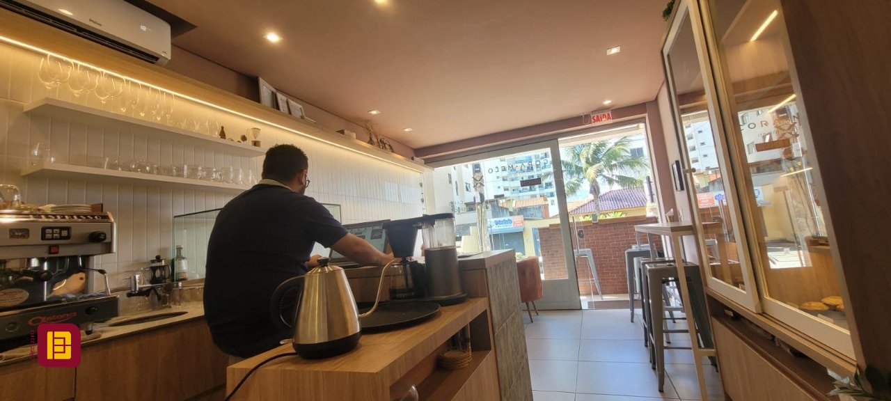 Loja com 44m², no bairro Trindade em Florianópolis