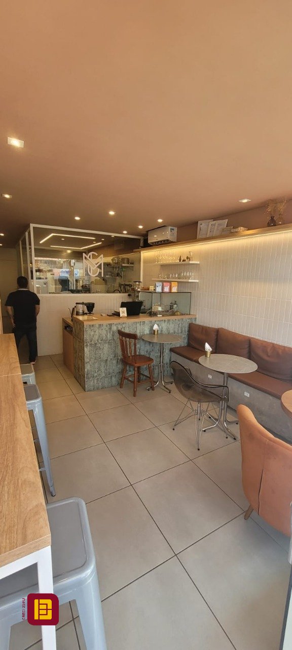 Loja com 44m², no bairro Trindade em Florianópolis