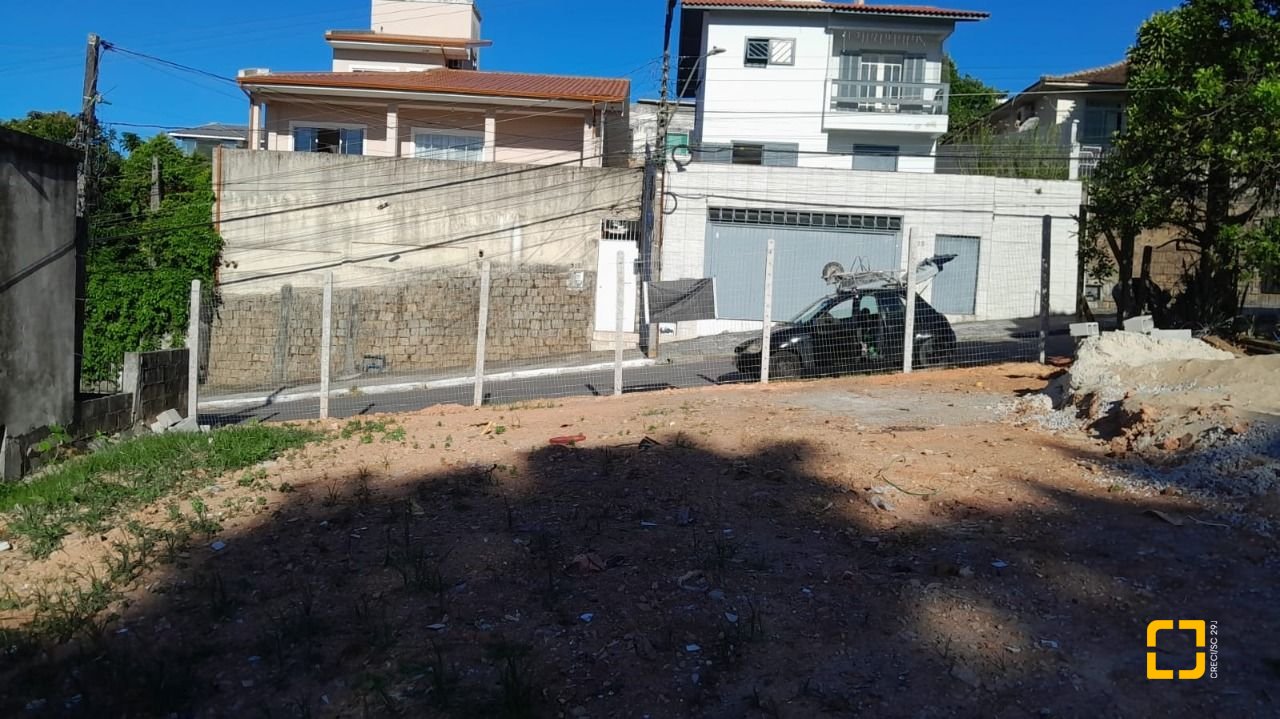 Terreno com 426m², no bairro Jardim Atlântico em Florianópolis