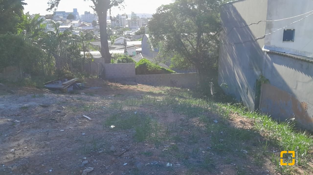 Terreno com 426m², no bairro Jardim Atlântico em Florianópolis