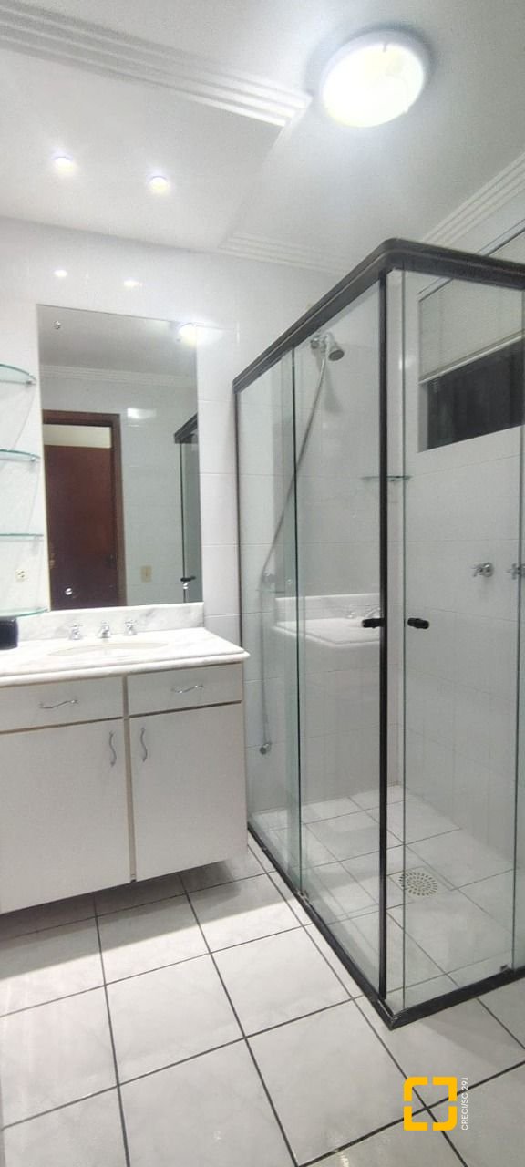 Apartamento com 134m², 3 quartos (sendo 1 suíte), 1 garagem, no bairro Agronômica em Florianópolis