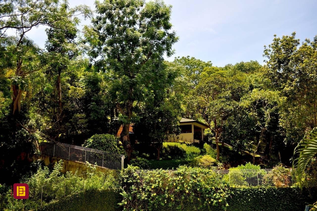 Apartamento com 134m², 3 quartos (sendo 1 suíte), 1 garagem, no bairro Agronômica em Florianópolis