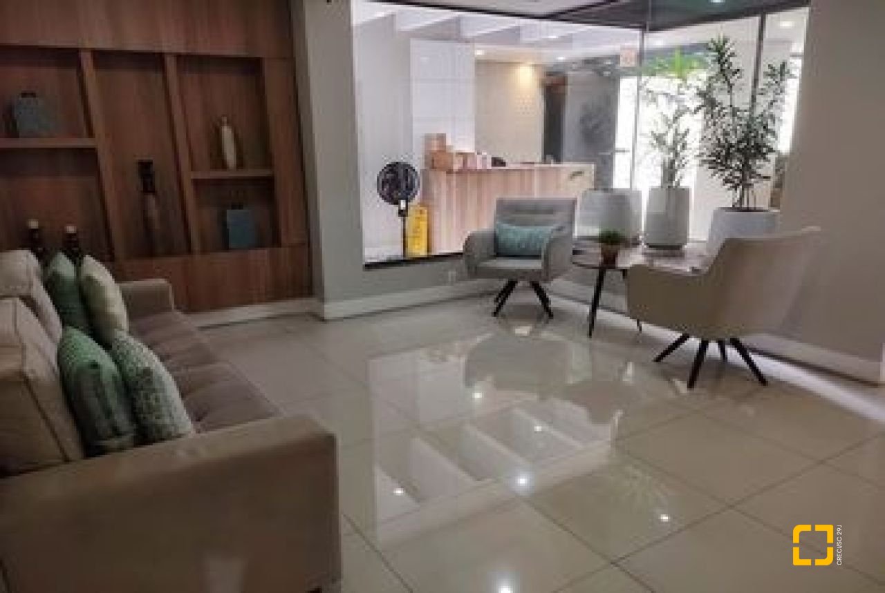 Apartamento com 134m², 3 quartos (sendo 1 suíte), 1 garagem, no bairro Agronômica em Florianópolis