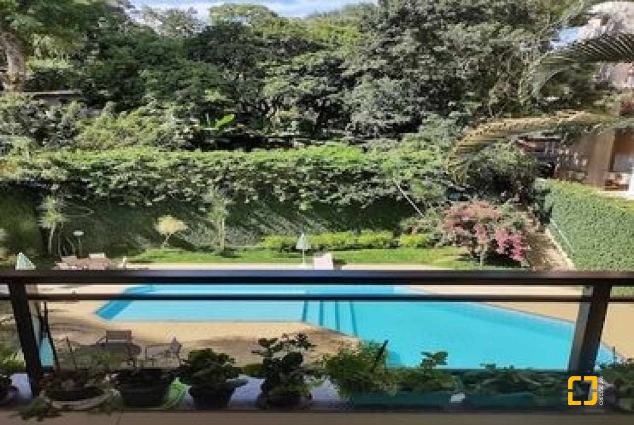 Apartamento com 134m², 3 quartos (sendo 1 suíte), 1 garagem, no bairro Agronômica em Florianópolis