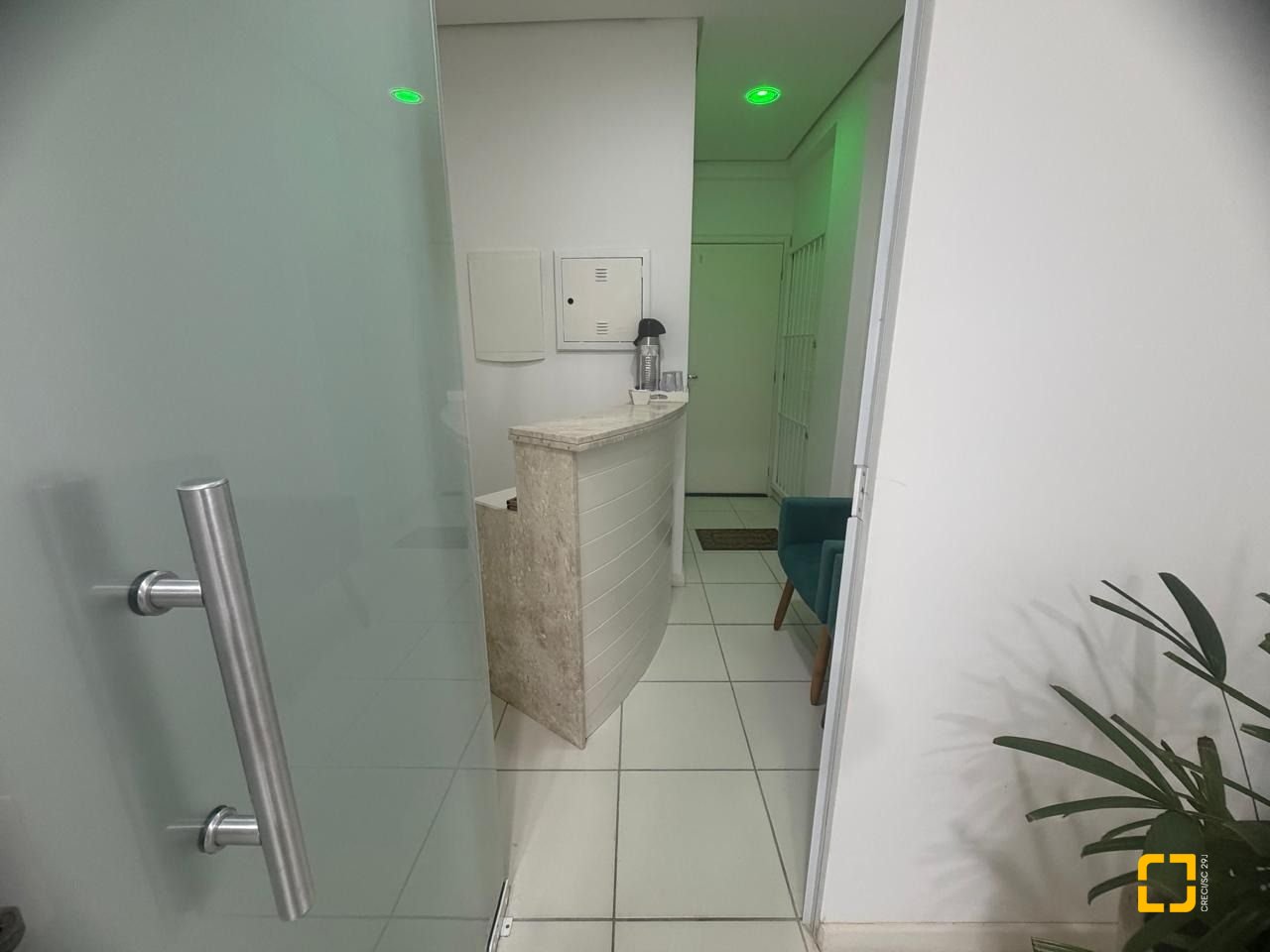 Sala com 37m², 1 garagem, no bairro Córrego Grande em Florianópolis