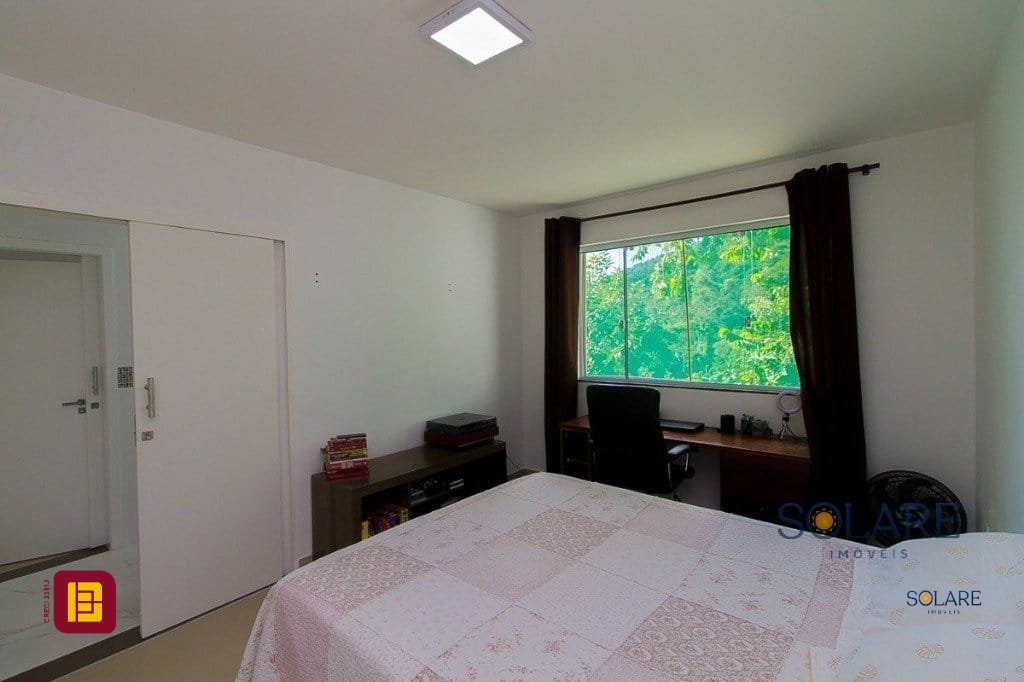 Hotel com 376m², 10 quartos (sendo 3 suítes), no bairro Córrego Grande em Florianópolis
