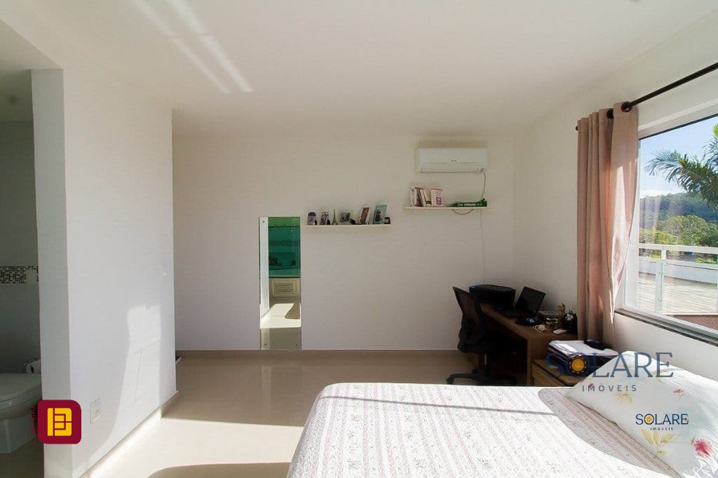 Hotel com 376m², 10 quartos (sendo 3 suítes), no bairro Córrego Grande em Florianópolis