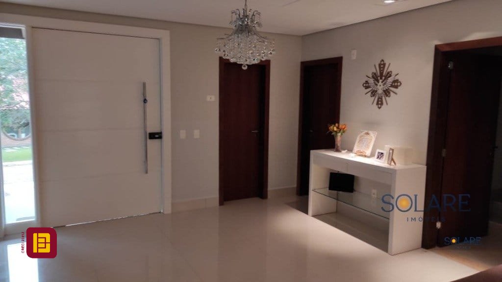 Casa de Condomínio com 542m², 9 quartos (sendo 3 suítes), 4 garagens, no bairro Cacupé em Florianópolis