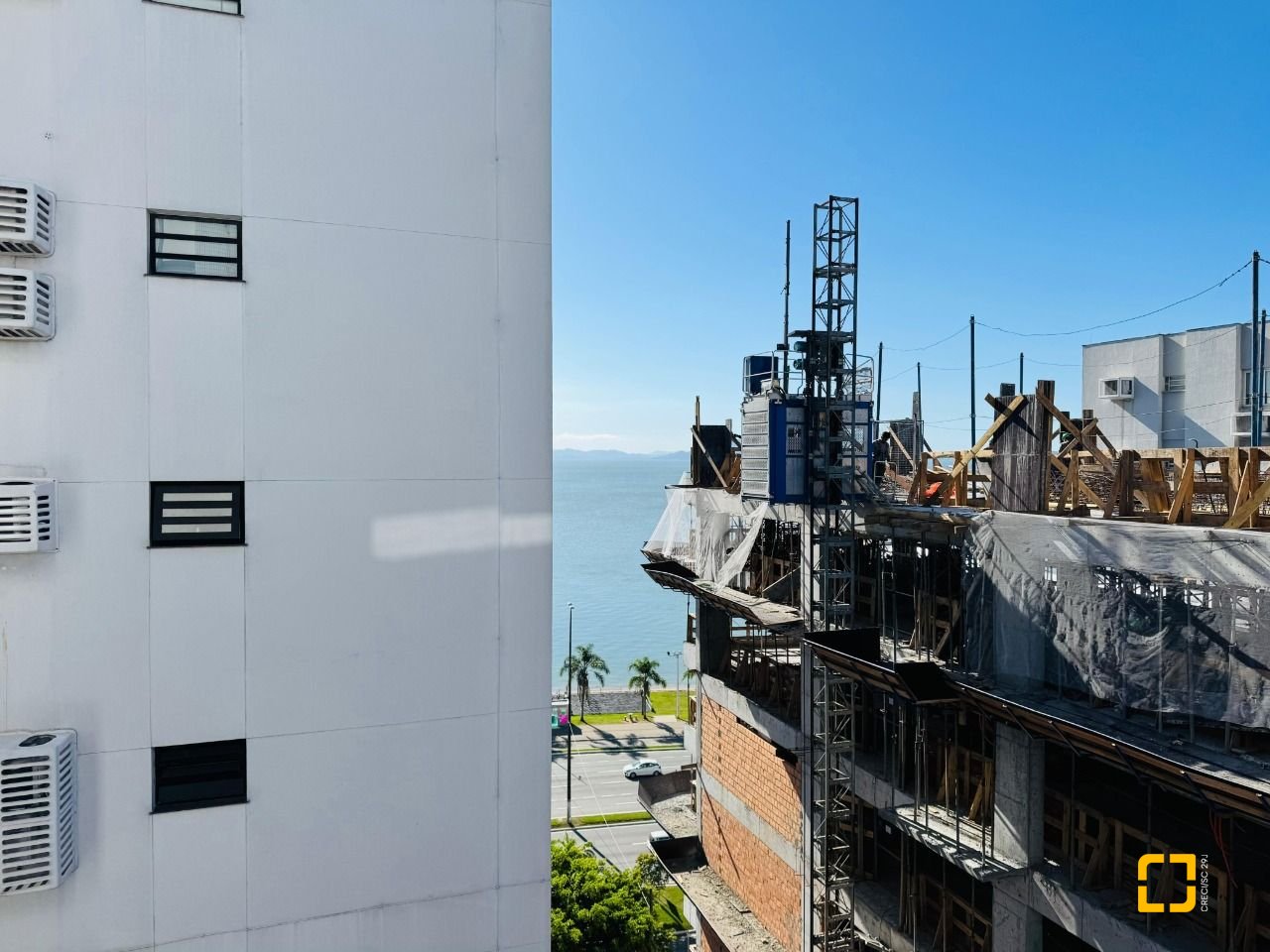 Apartamento com 119m², 4 quartos (sendo 1 suíte), 1 garagem, no bairro Centro em Florianópolis