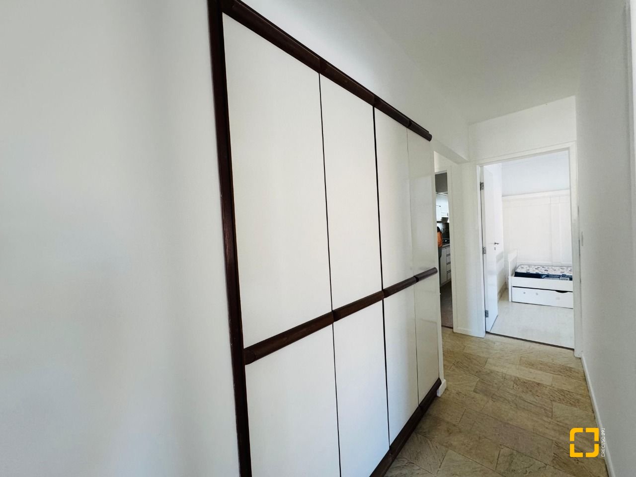 Apartamento com 119m², 4 quartos (sendo 1 suíte), 1 garagem, no bairro Centro em Florianópolis