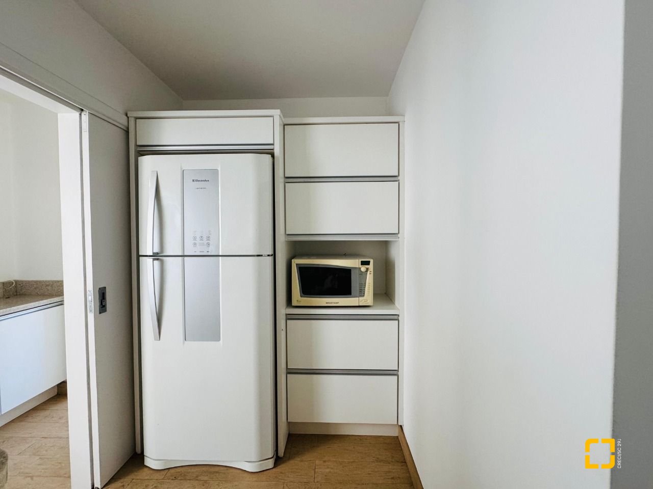 Apartamento com 119m², 4 quartos (sendo 1 suíte), 1 garagem, no bairro Centro em Florianópolis