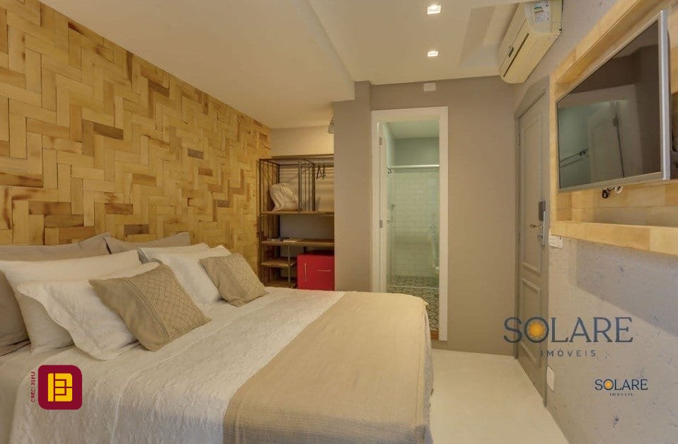 Hotel com 350m², 10 quartos (sendo 10 suítes), no bairro Canasvieiras em Florianópolis