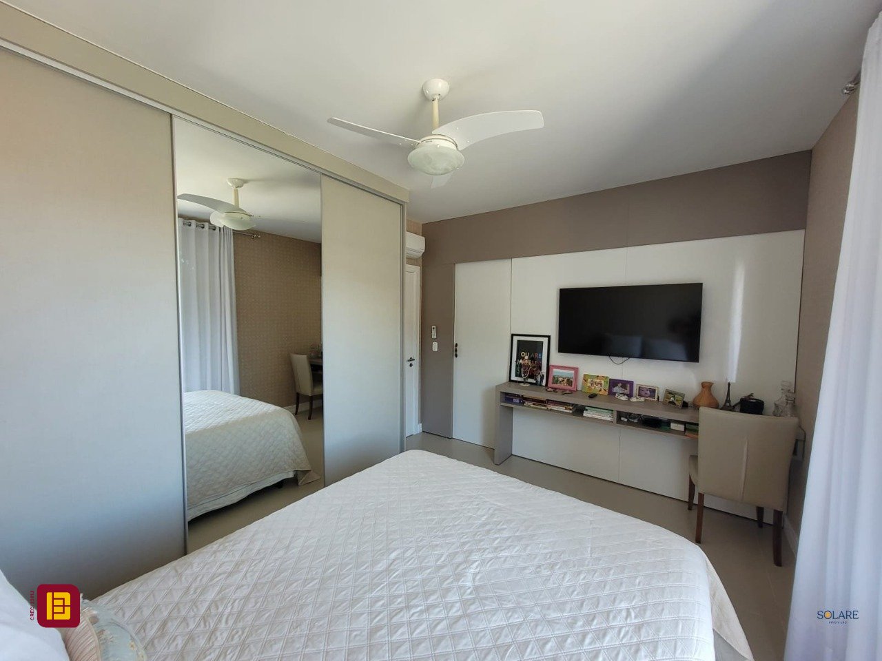 Casa de Condomínio com 149m², 3 quartos (sendo 1 suíte), 2 garagens, no bairro Sambaqui em Florianópolis