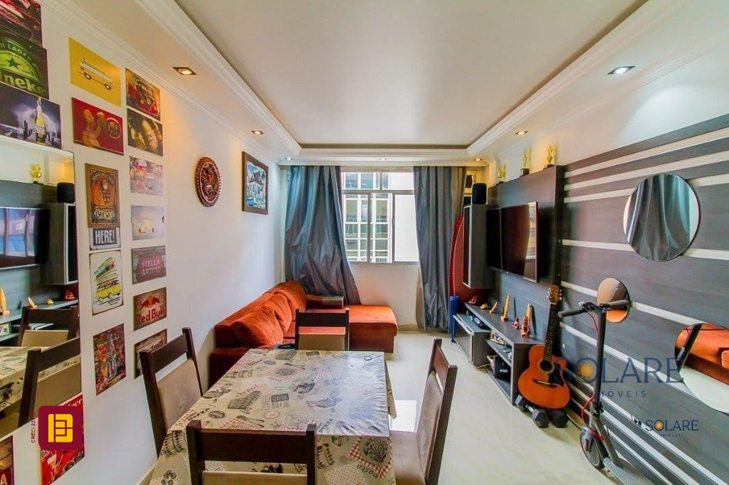 Apartamento com 58m², 2 quartos, no bairro Centro em Florianópolis