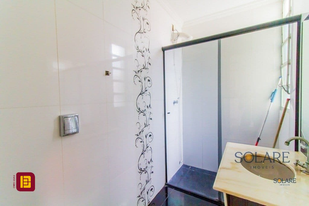 Apartamento com 58m², 2 quartos, no bairro Centro em Florianópolis