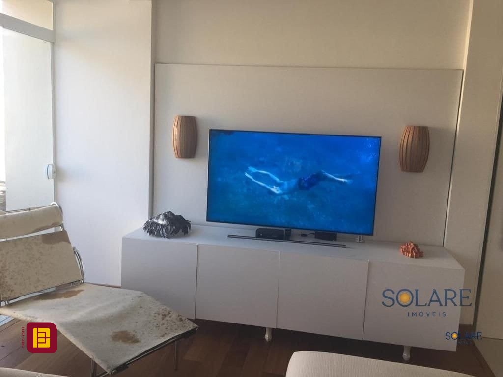 Cobertura com 147m², 2 quartos (sendo 1 suíte), 2 garagens, no bairro Itacorubi em Florianópolis